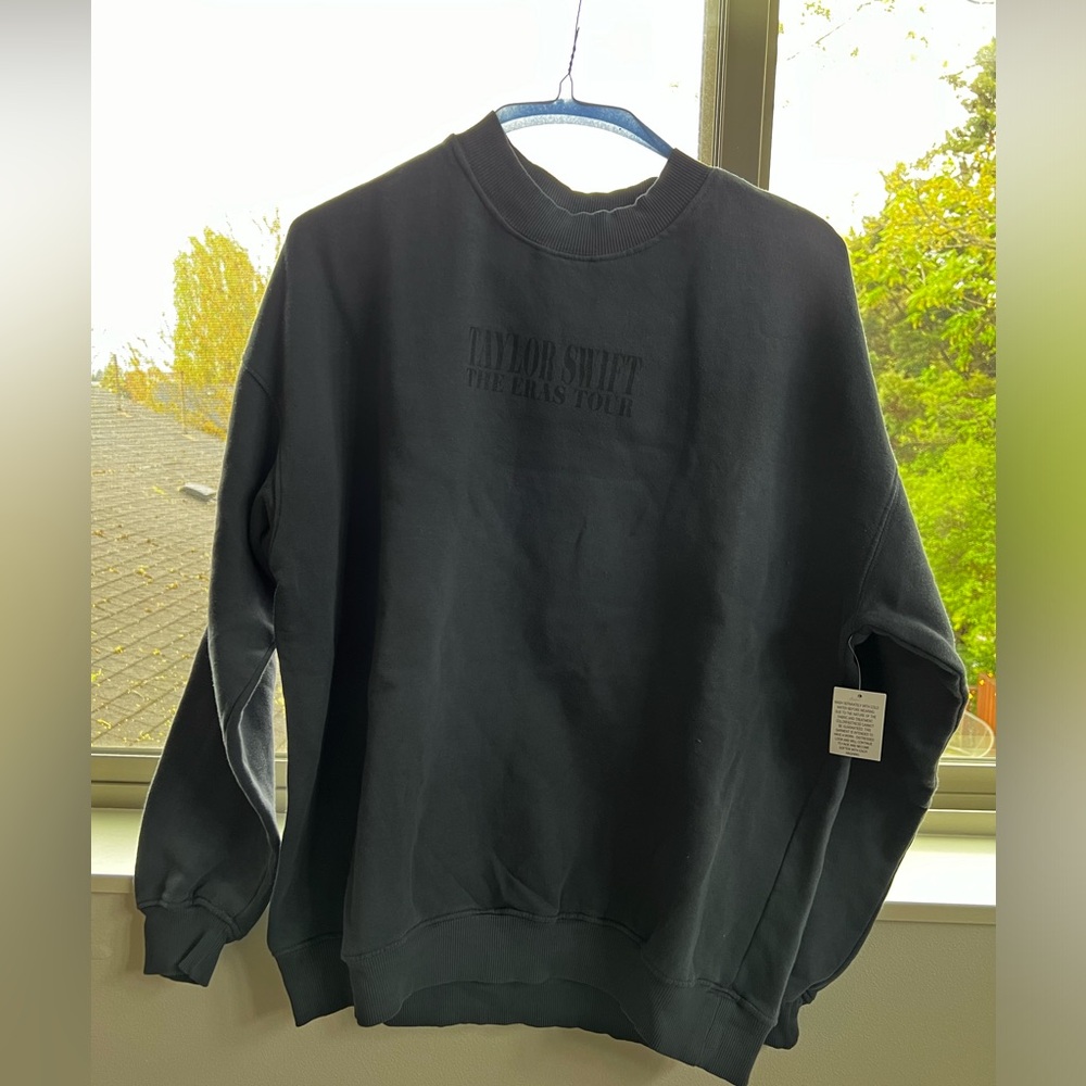 NWT AUTHENTIC Taylor Swift Eras Tour Crew Neck Sweatshirt in Slate Blue - Large